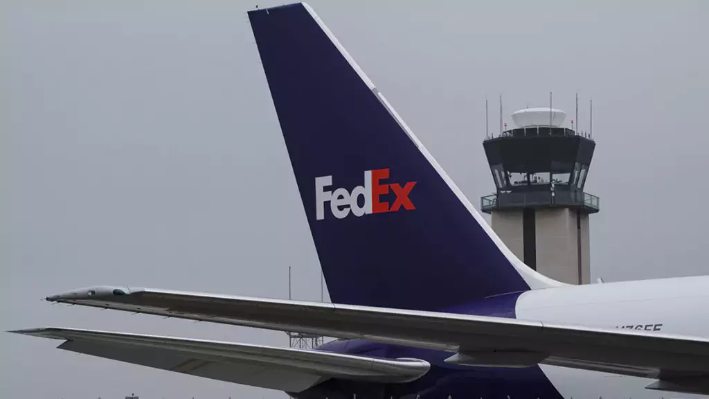How Much Do Fedex Pilots Make?