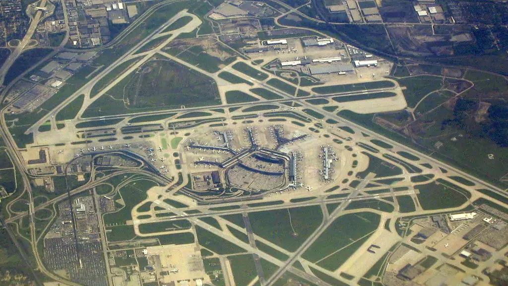 O’Hare International Airport (ORD)
